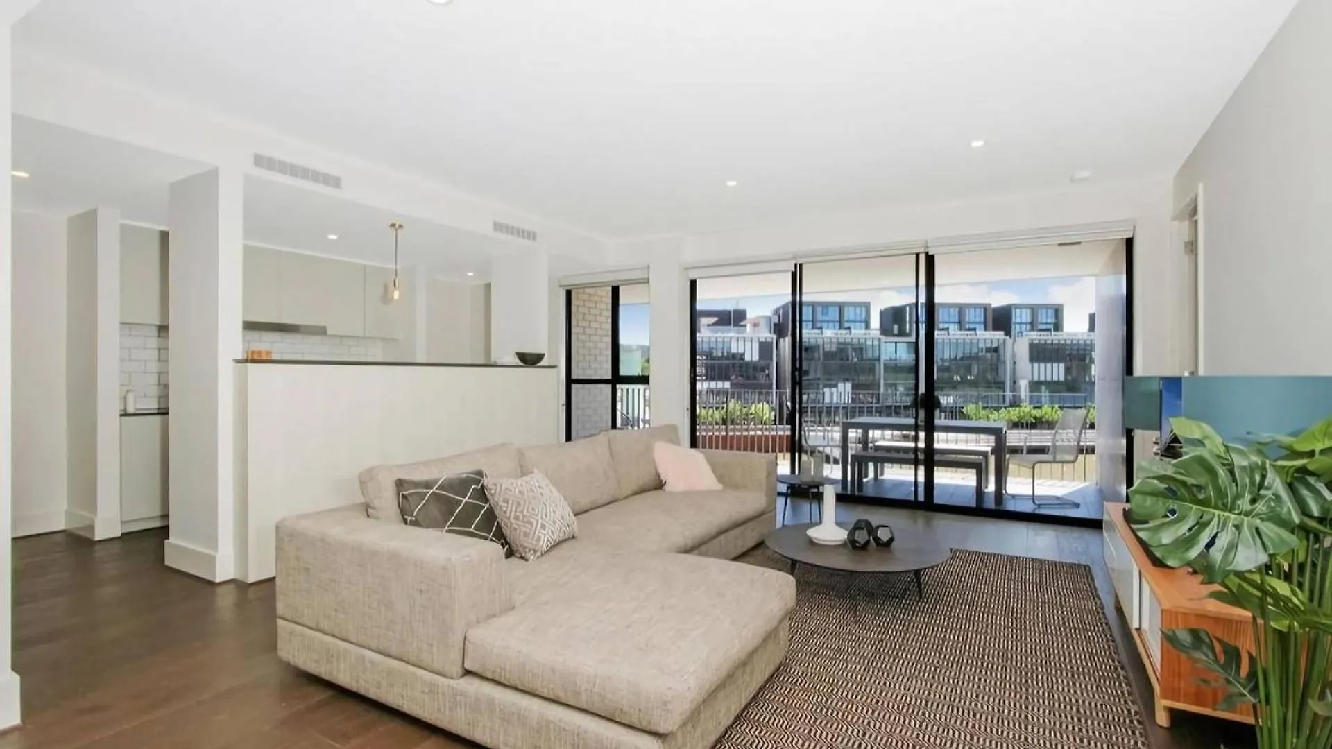 Prince Apartments - Kingston Foreshore Canberra Australia